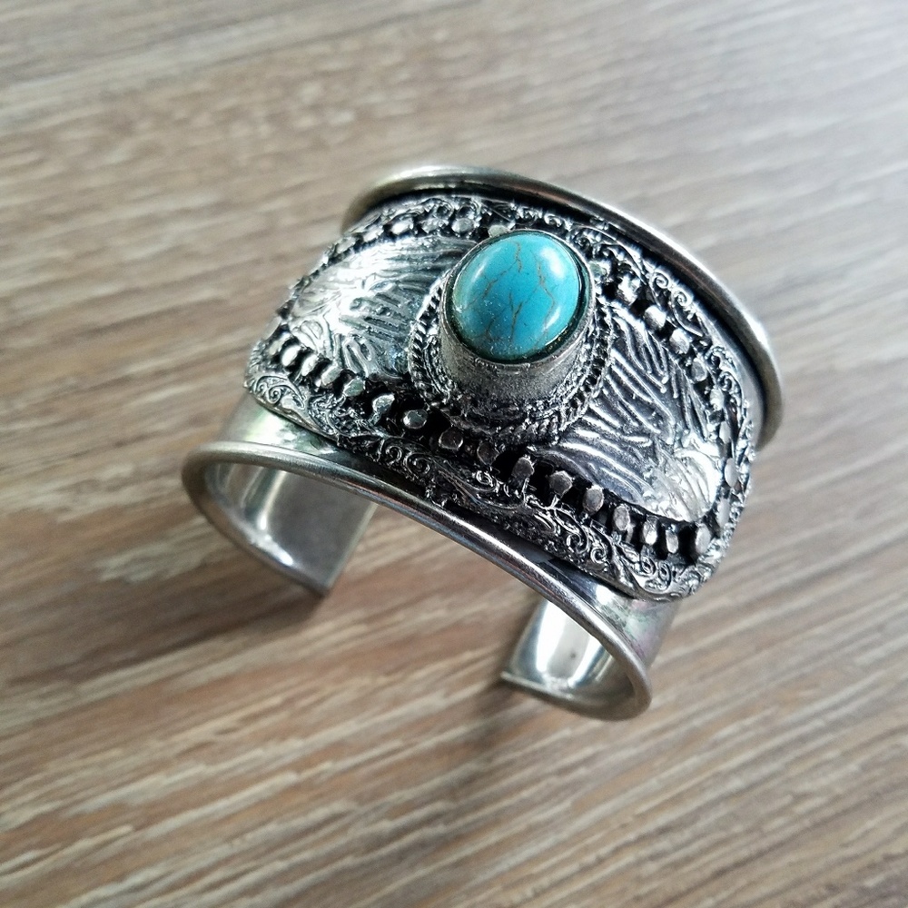Cuff bracelet